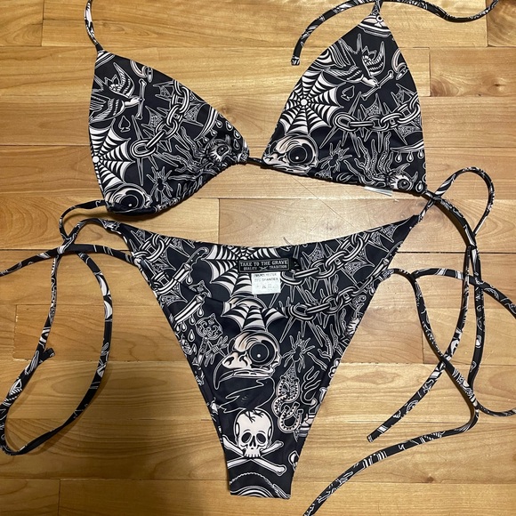 Take it to the grave bikini - Picture 1 of 3